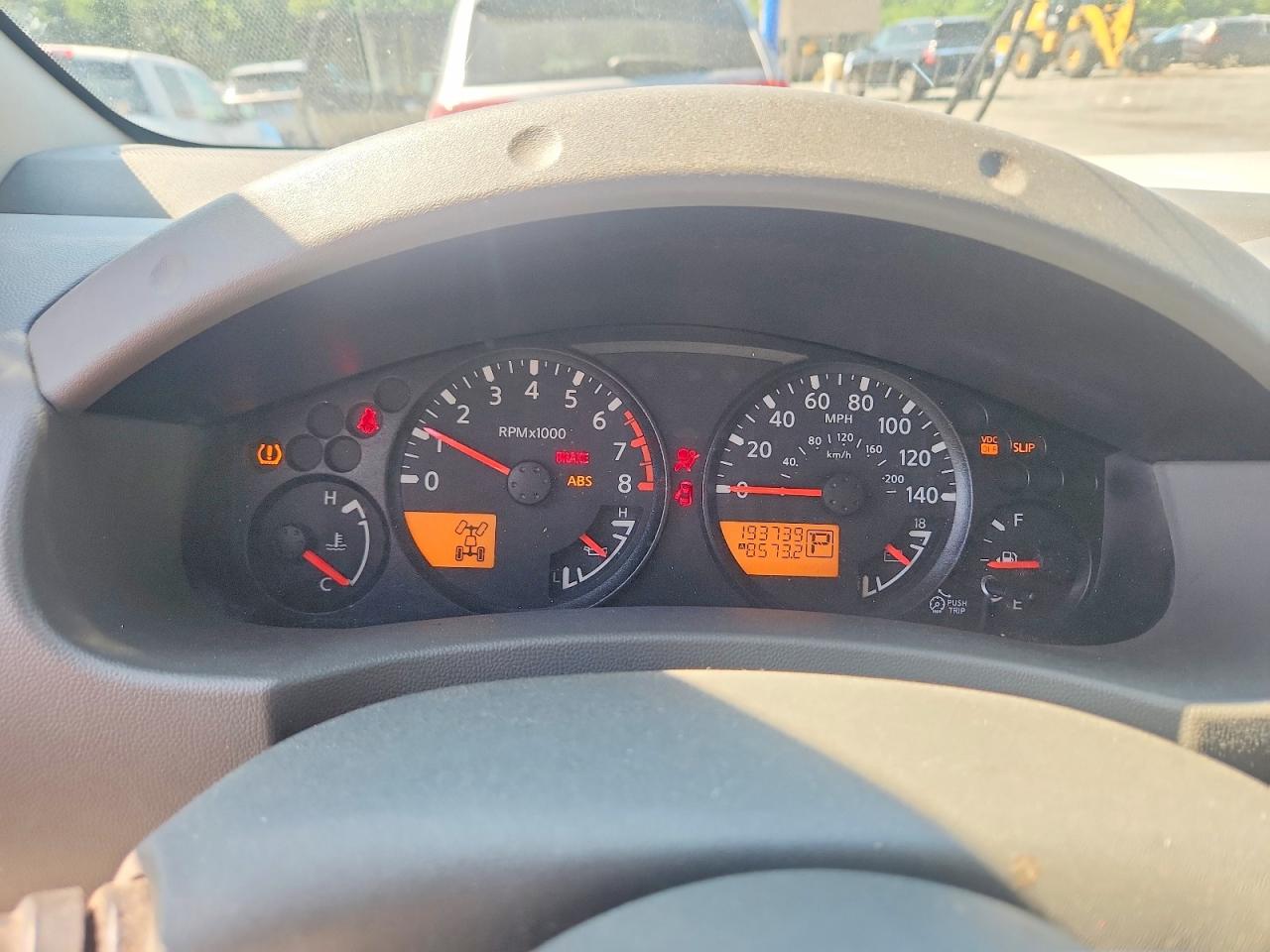 1N6AD0EV6BC430076 · 2011 NISSAN FRONTIER · 9/12