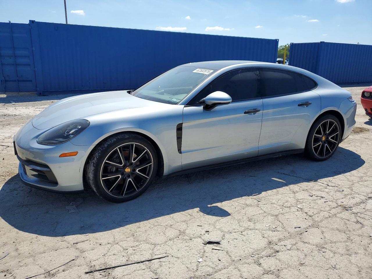 2018 PORSCHE PANAMERA