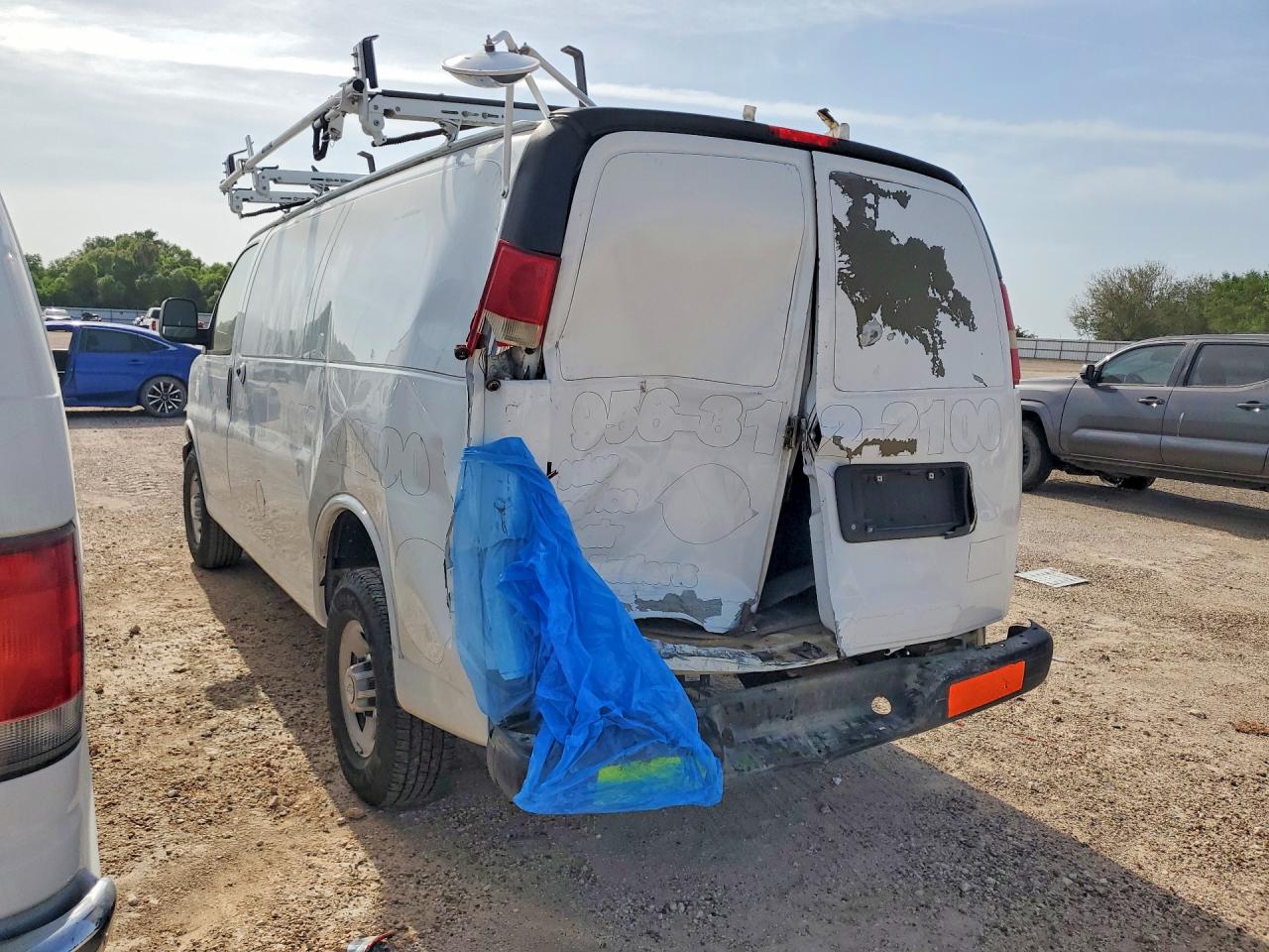 1GCWGFCA7E1186313 · 2014 CHEVROLET EXPRESS G2500 · 2/13