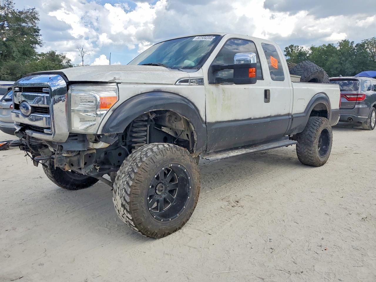 1FT7X2BT2BEC84489 · 2011 FORD F250