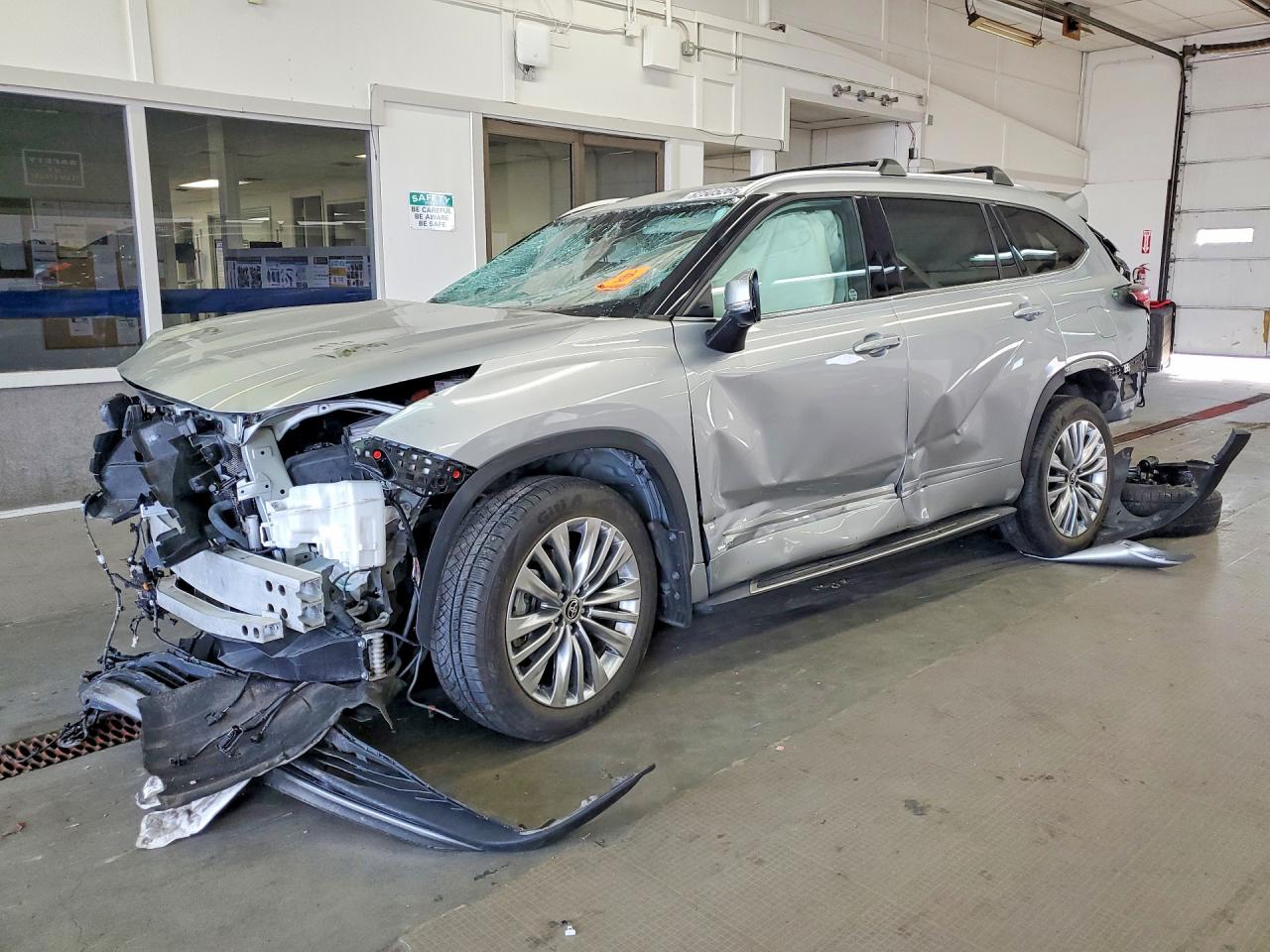 5TDEBRCH4PS594587 · 2023 TOYOTA HIGHLANDER HYBRID