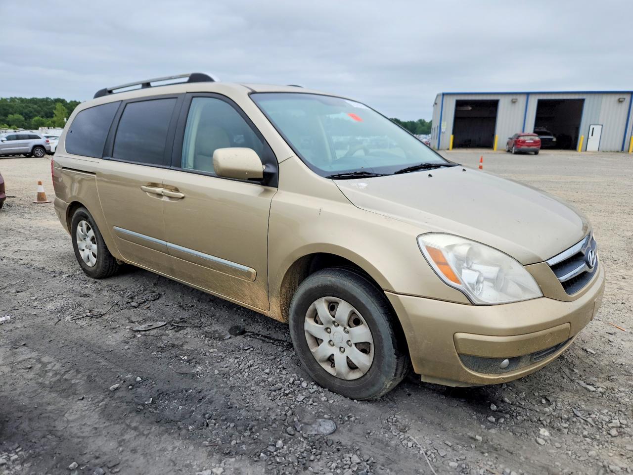 KNDMC233576039636 · 2007 HYUNDAI ENTOURAGE · 4/12