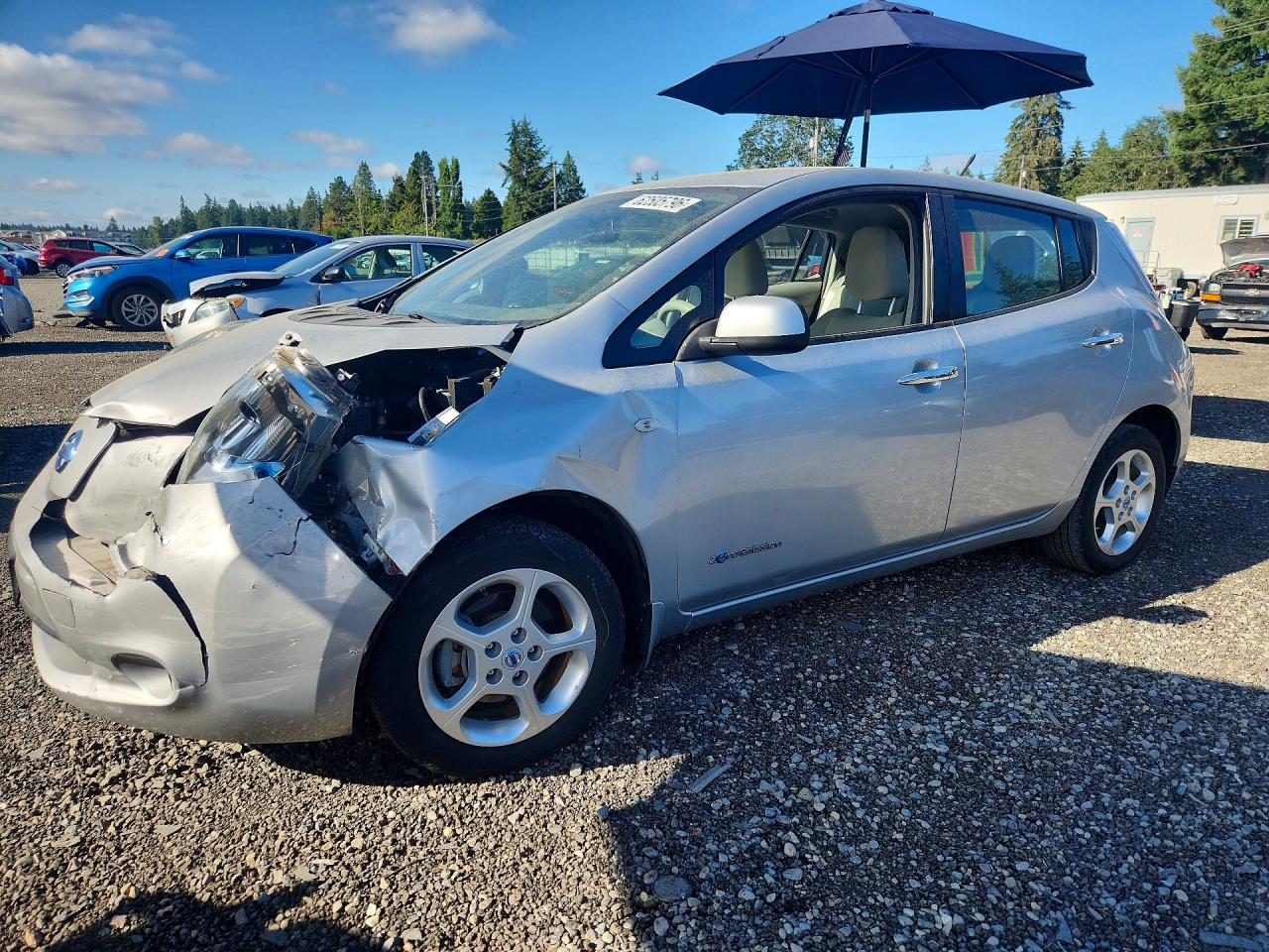 2012 NISSAN LEAF
