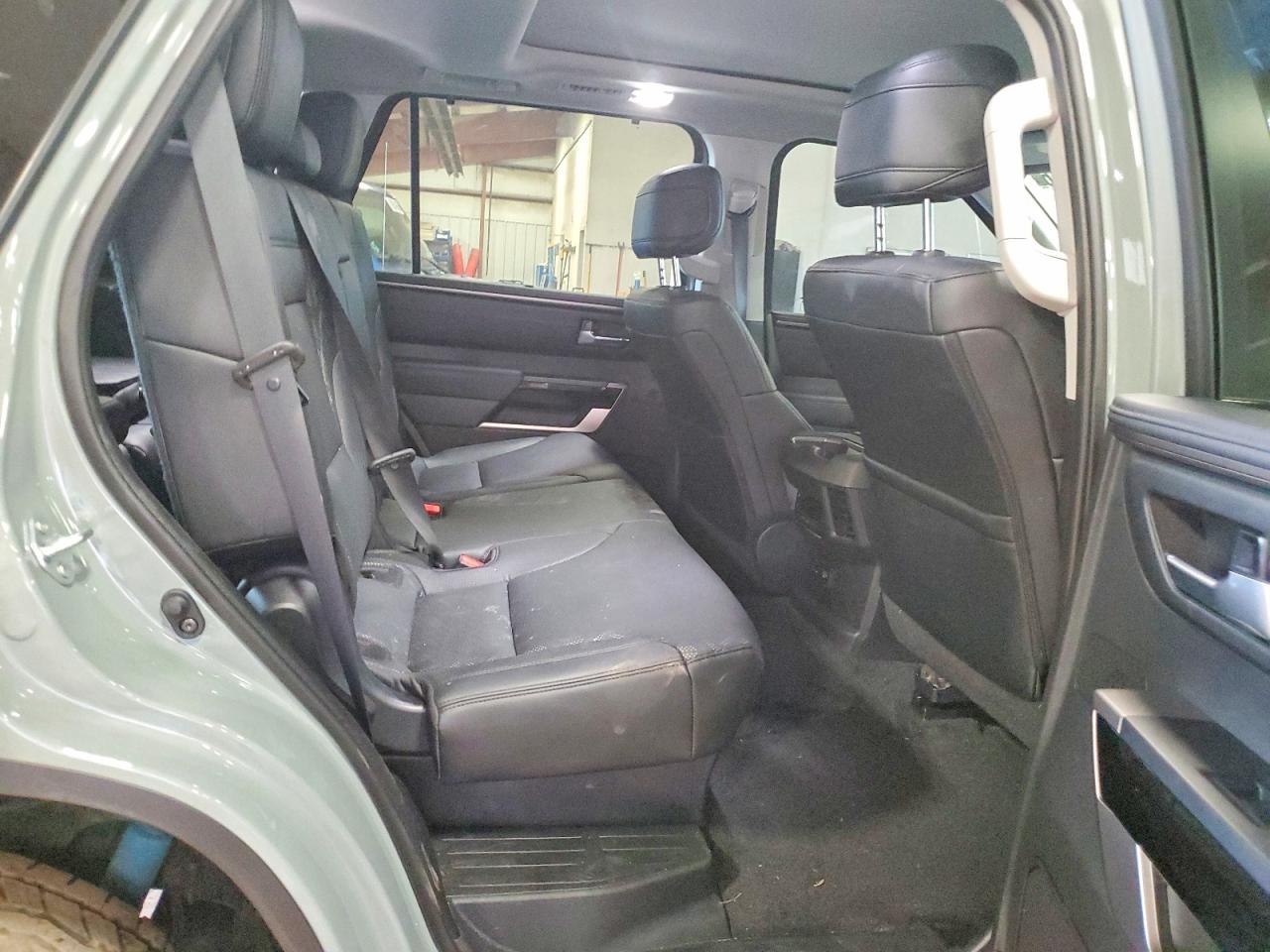 7SVAAABA5RX044504 · 2024 TOYOTA SEQUOIA · 11/14