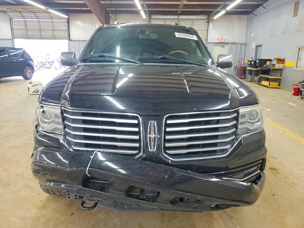 5LMJJ2HT8HEL07130 · 2017 LINCOLN NAVIGATOR · 5/13
