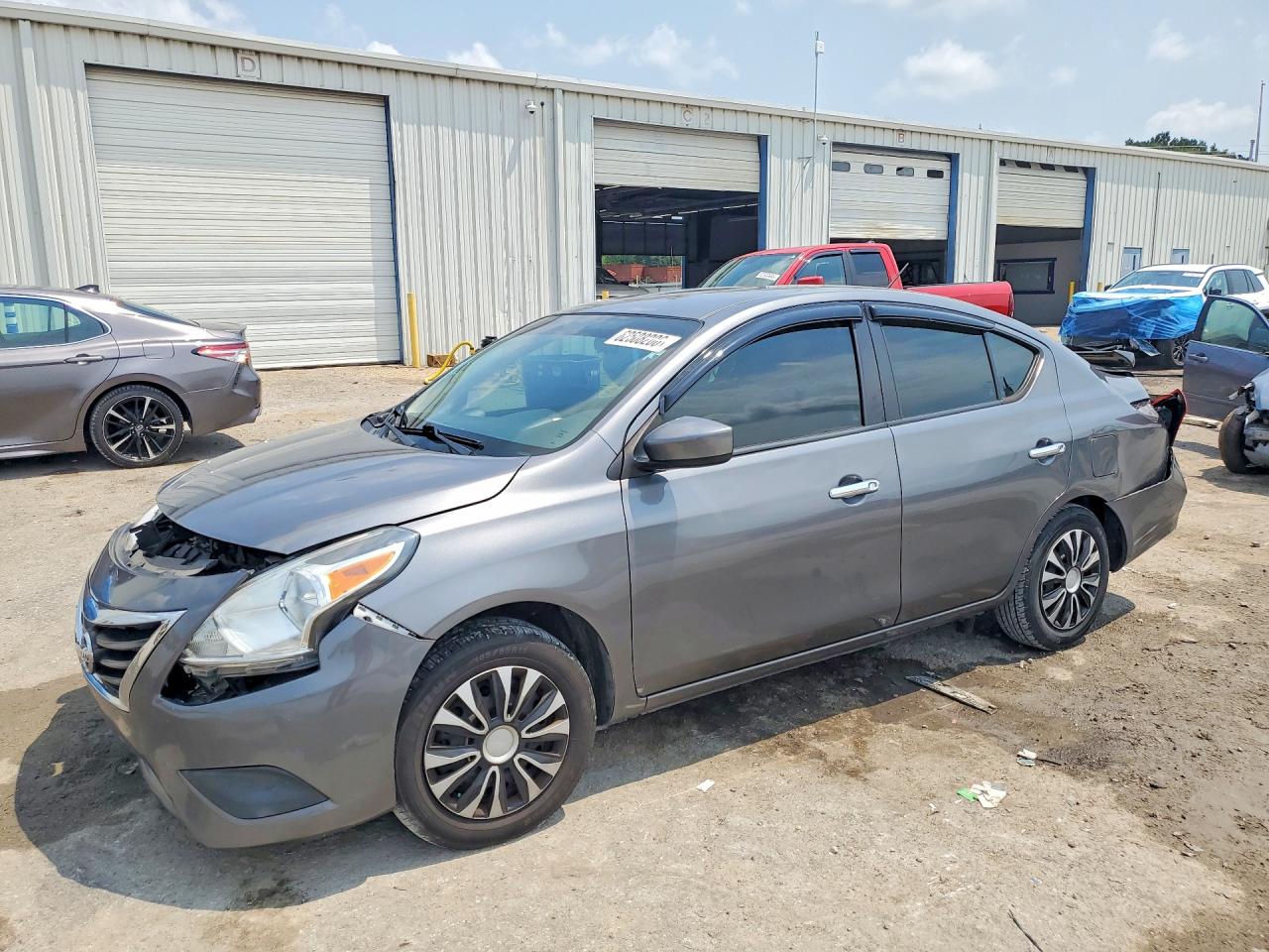 2019 NISSAN VERSA