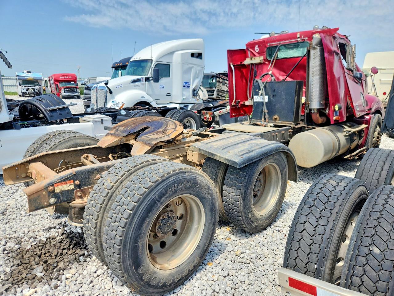 1FUJA6CG32PJ51950 · 2002 FREIGHTLINER COLUMBIA 1 · 3/11