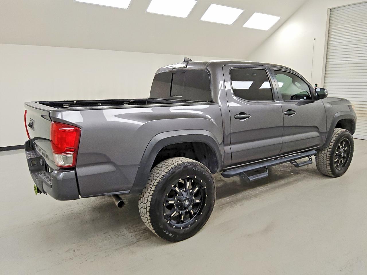 5TFCZ5AN0HX088030 · 2017 TOYOTA TACOMA · 3/12