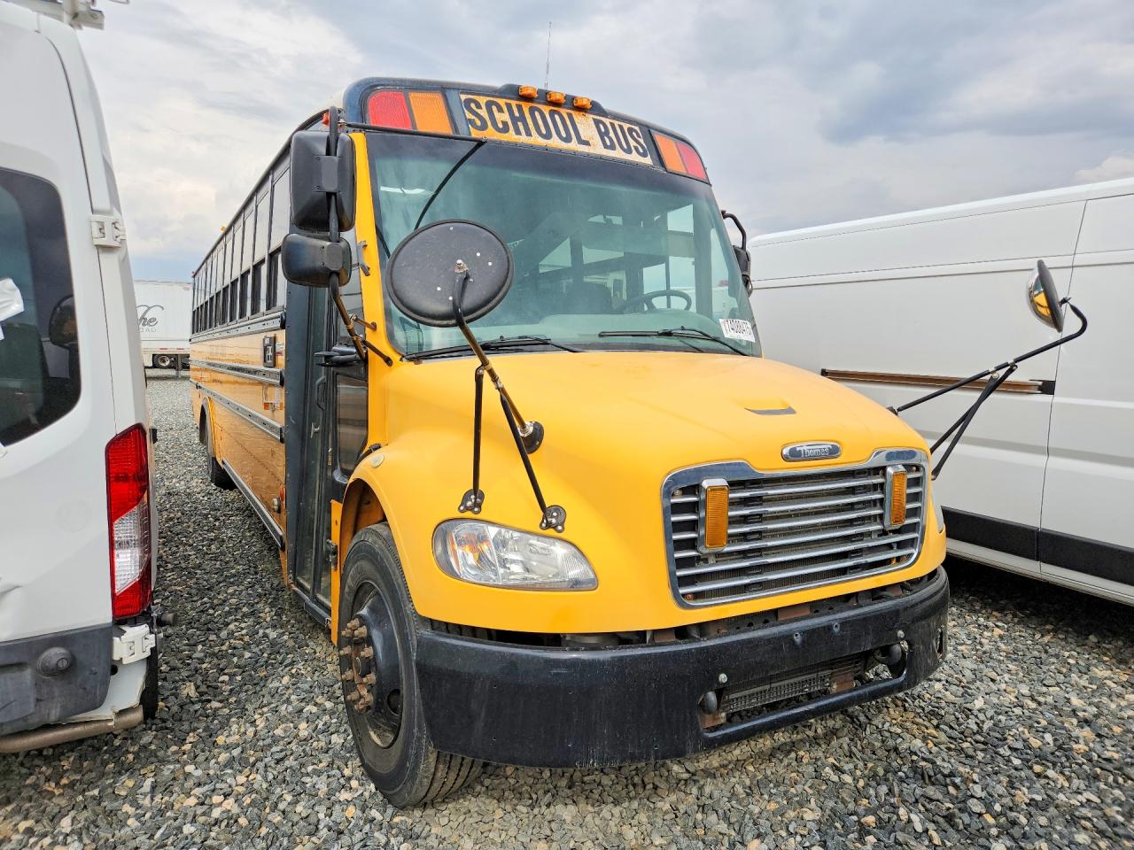 4UZABRCS67CX53732 · 2007 FREIGHTLINER CHASSIS · 4/13