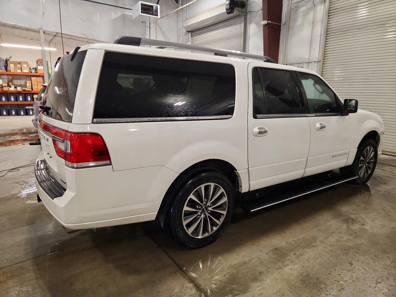 5LMJJ3JT5GEL10016 · 2016 LINCOLN NAVIGATOR · 3/13