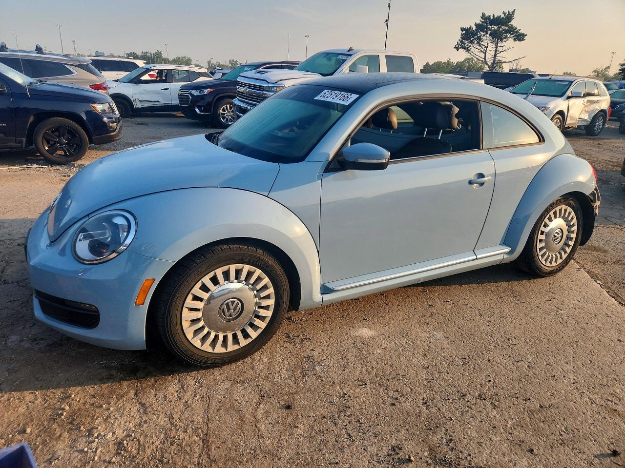 3VWJP7AT8DM673832 · 2013 VOLKSWAGEN BEETLE