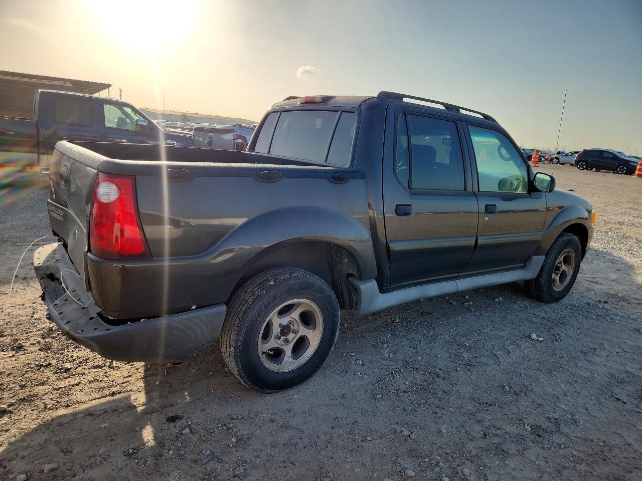 1FMZU67K65UA94354 · 2005 FORD EXPLORER SPORT TRAC · 3/13