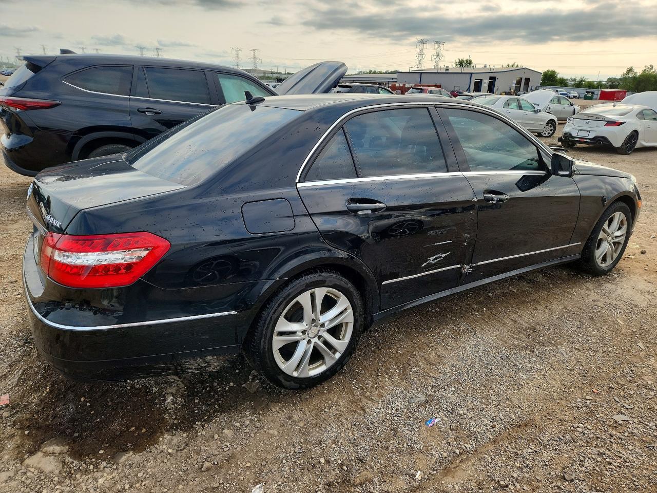 WDDHF8HB1BA298082 · 2011 MERCEDES-BENZ E · 3/12