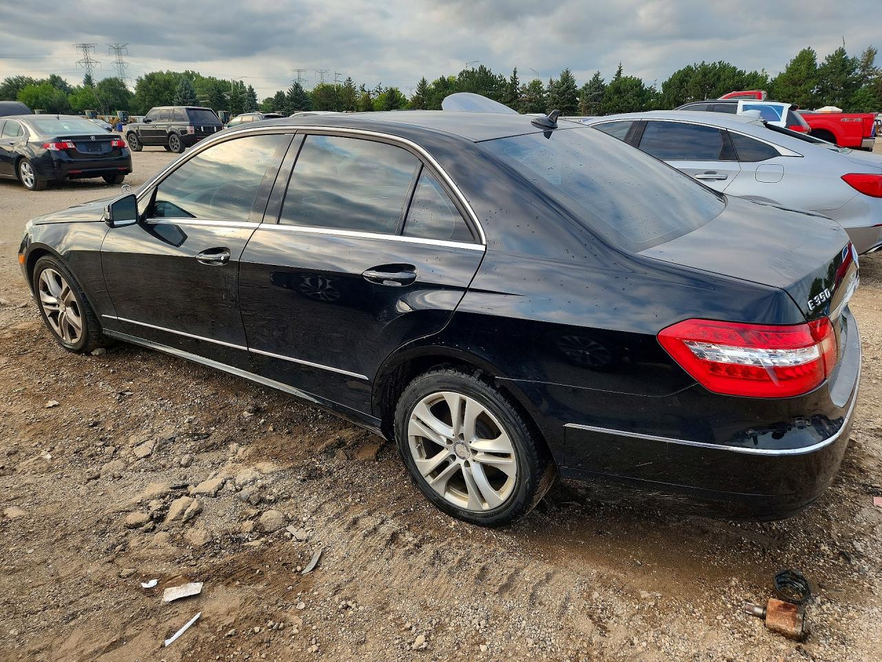 WDDHF8HB1BA298082 · 2011 MERCEDES-BENZ E · 2/12