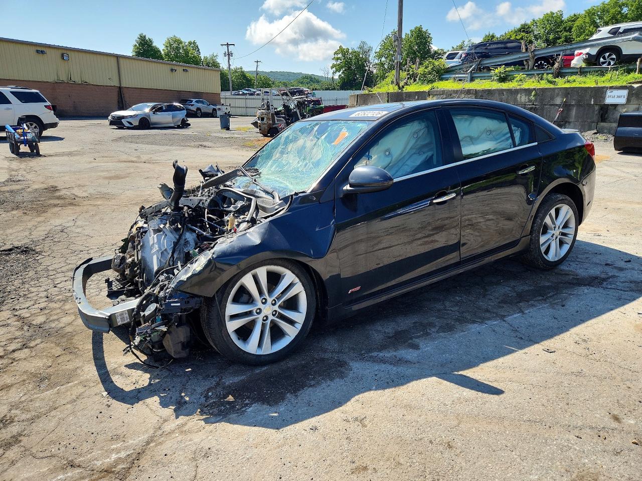 1G1PG5SB8F7225572 · 2015 CHEVROLET CRUZE