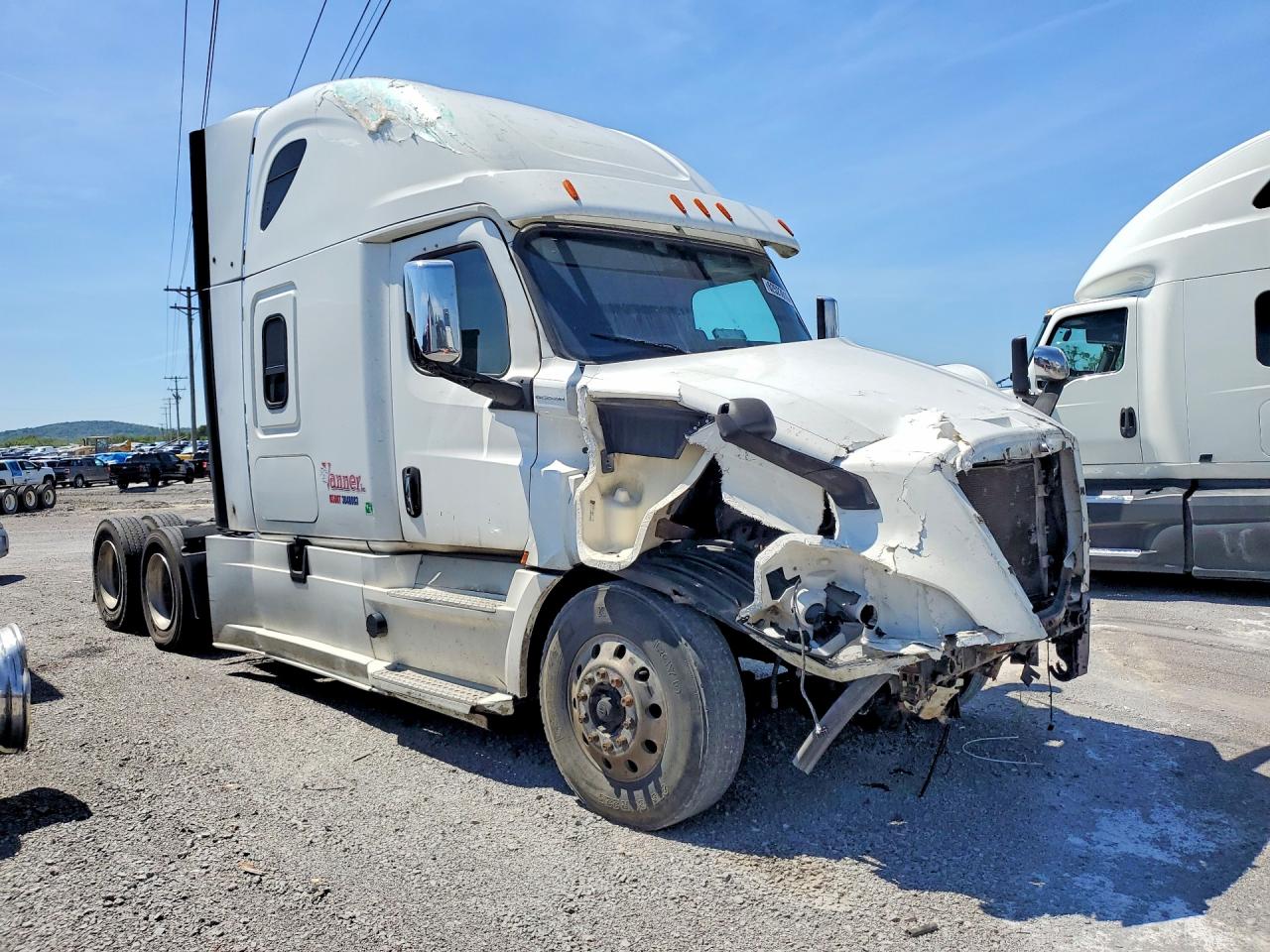 3AKJHHDR0KSKD2788 · 2019 FREIGHTLINER CASCADIA · 4/14