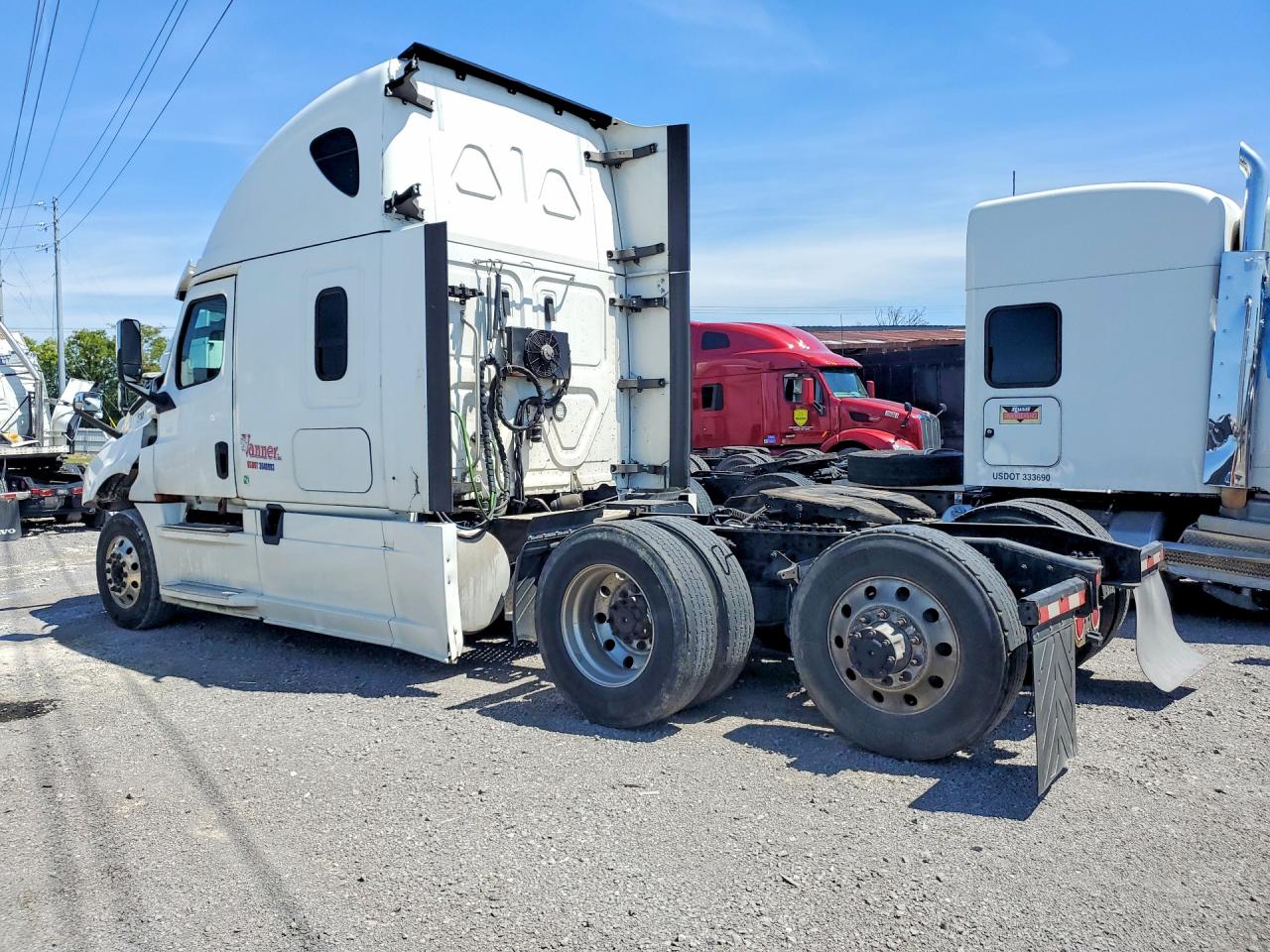 3AKJHHDR0KSKD2788 · 2019 FREIGHTLINER CASCADIA · 2/14