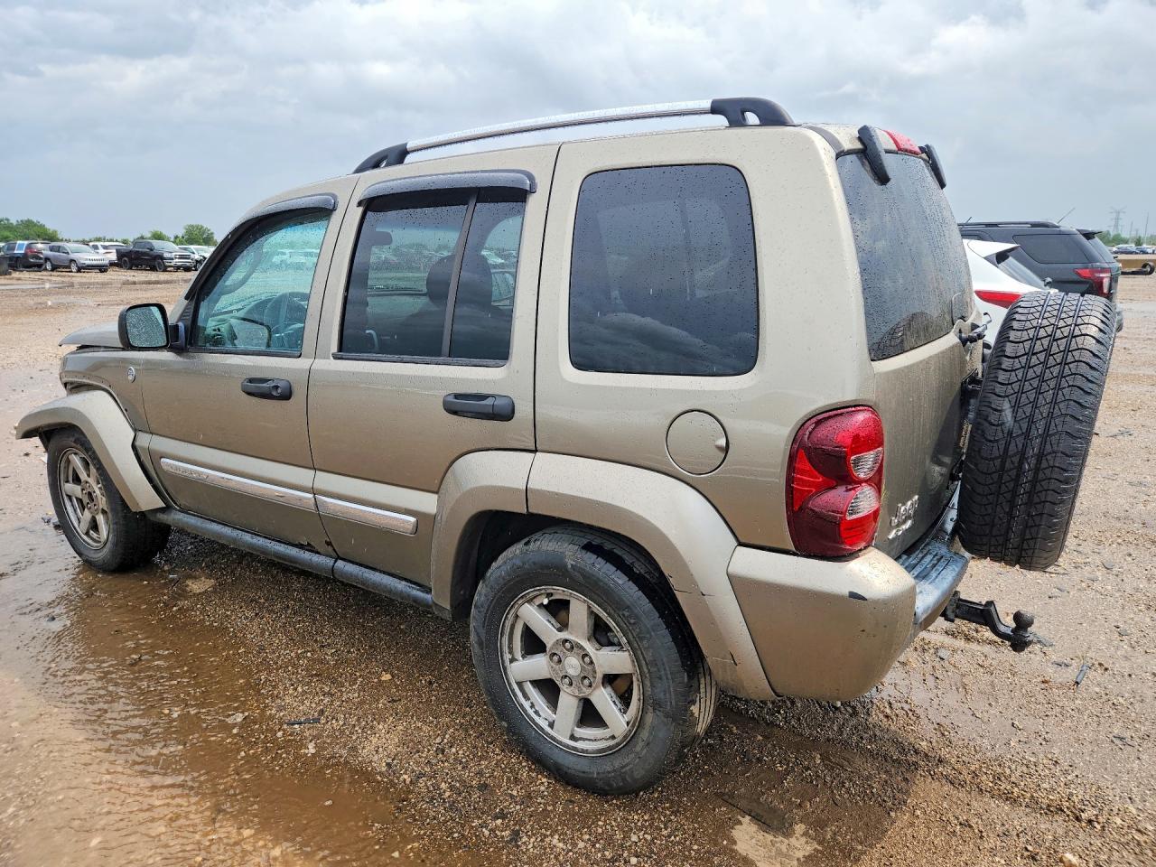 1J4GL58K85W722579 · 2005 JEEP LIBERTY · 2/12