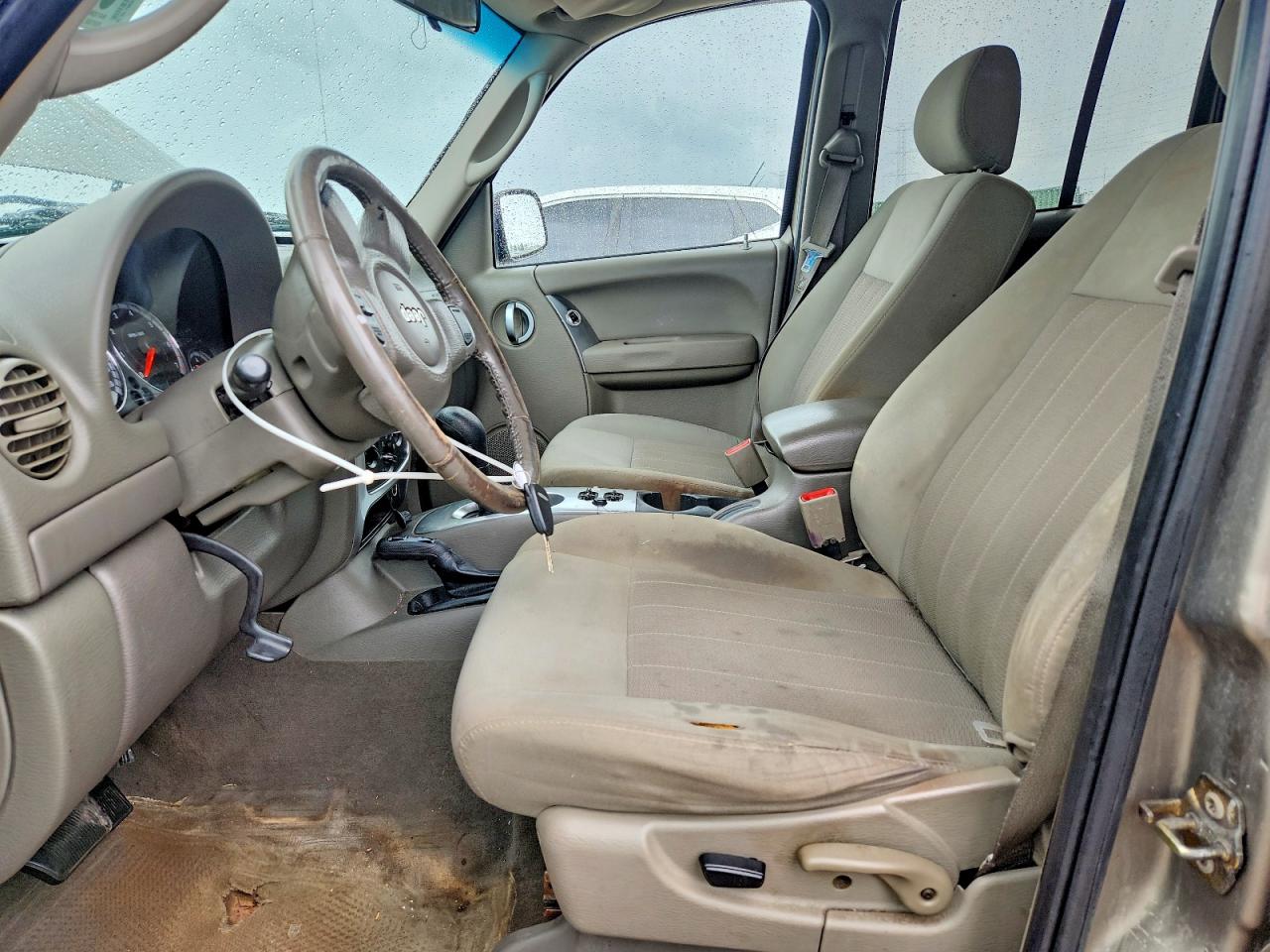 1J4GL58K85W722579 · 2005 JEEP LIBERTY · 7/12