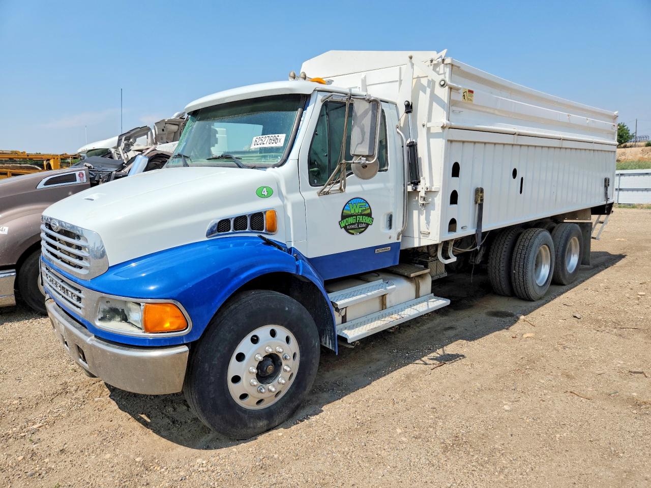 2FWBCGDC24AM32290 · 2004 STERLING TRUCK ACTERRA