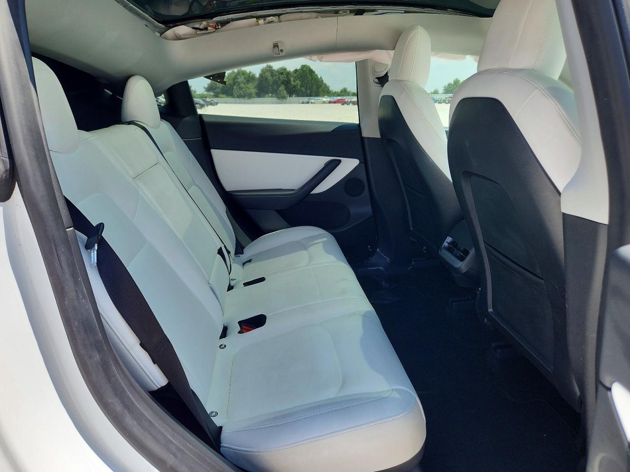 7SAYGDEF4NF315513 · 2022 TESLA MODEL Y · 10/12