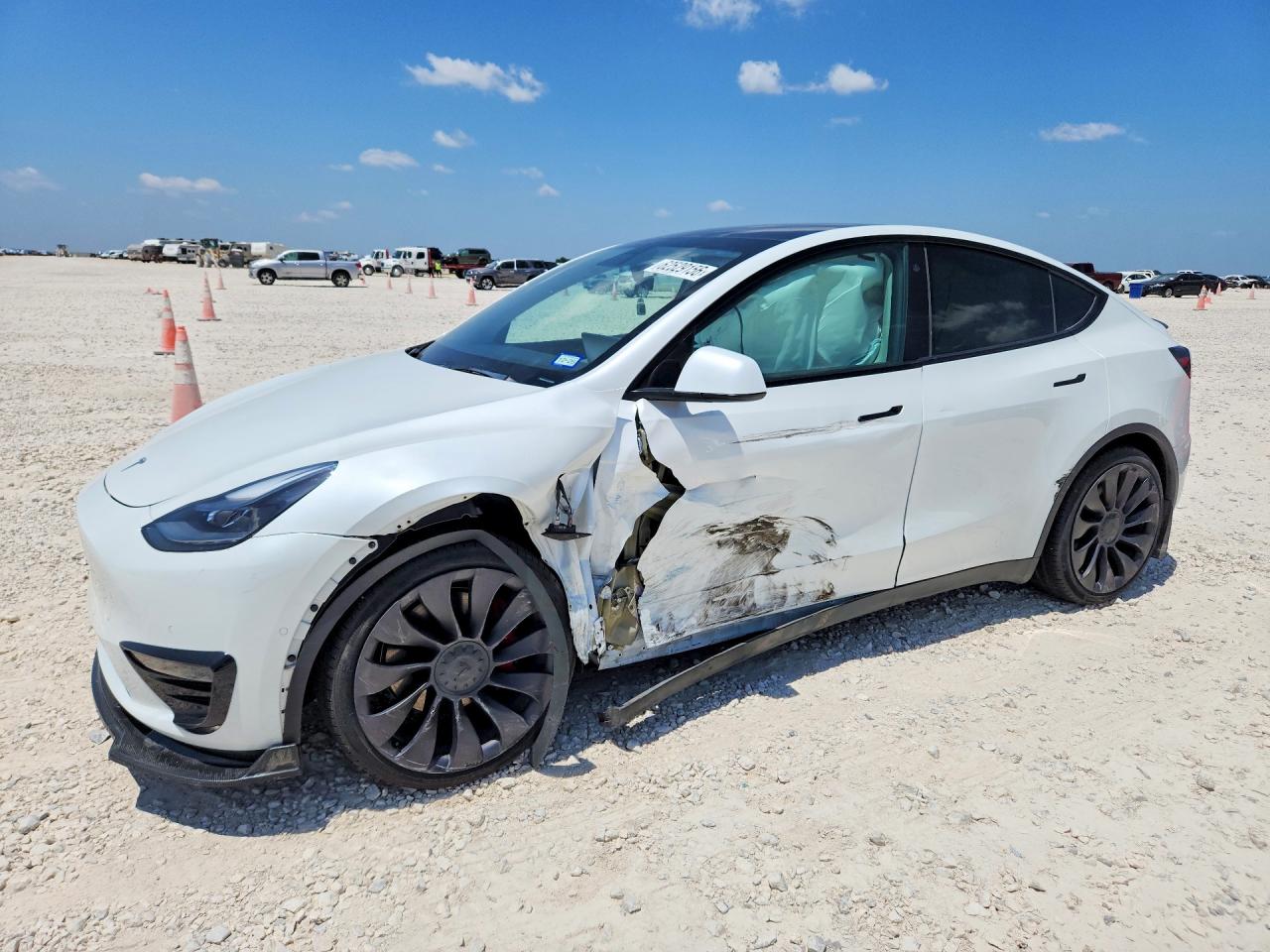 7SAYGDEF4NF315513 · 2022 TESLA MODEL Y