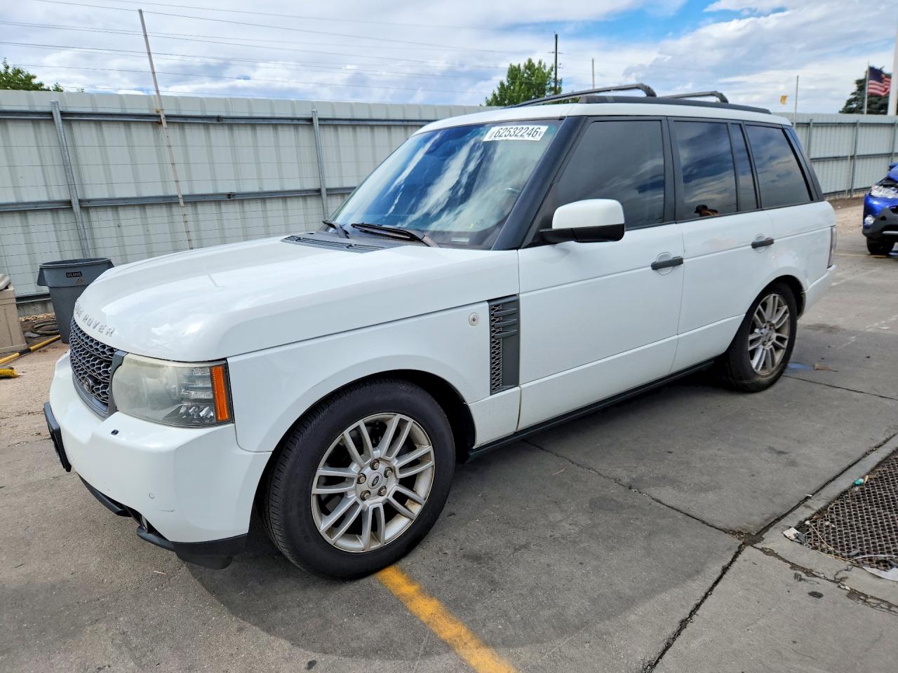 SALME1D40BA336579 · 2011 LAND ROVER RANGE ROVER