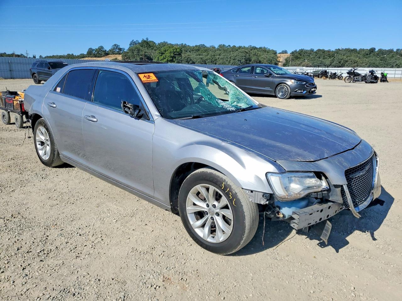 2C3CCAAG8GH211818 · 2016 CHRYSLER 300 · 4/13