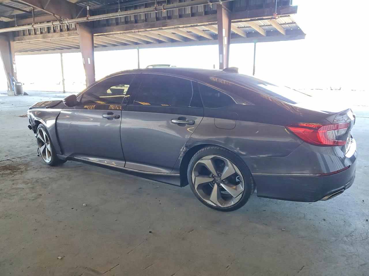 1HGCV2F9XJA019667 · 2018 HONDA ACCORD · 2/12