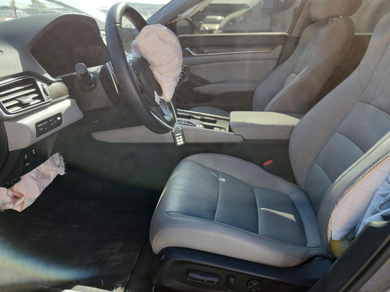 1HGCV2F9XJA019667 · 2018 HONDA ACCORD · 7/12