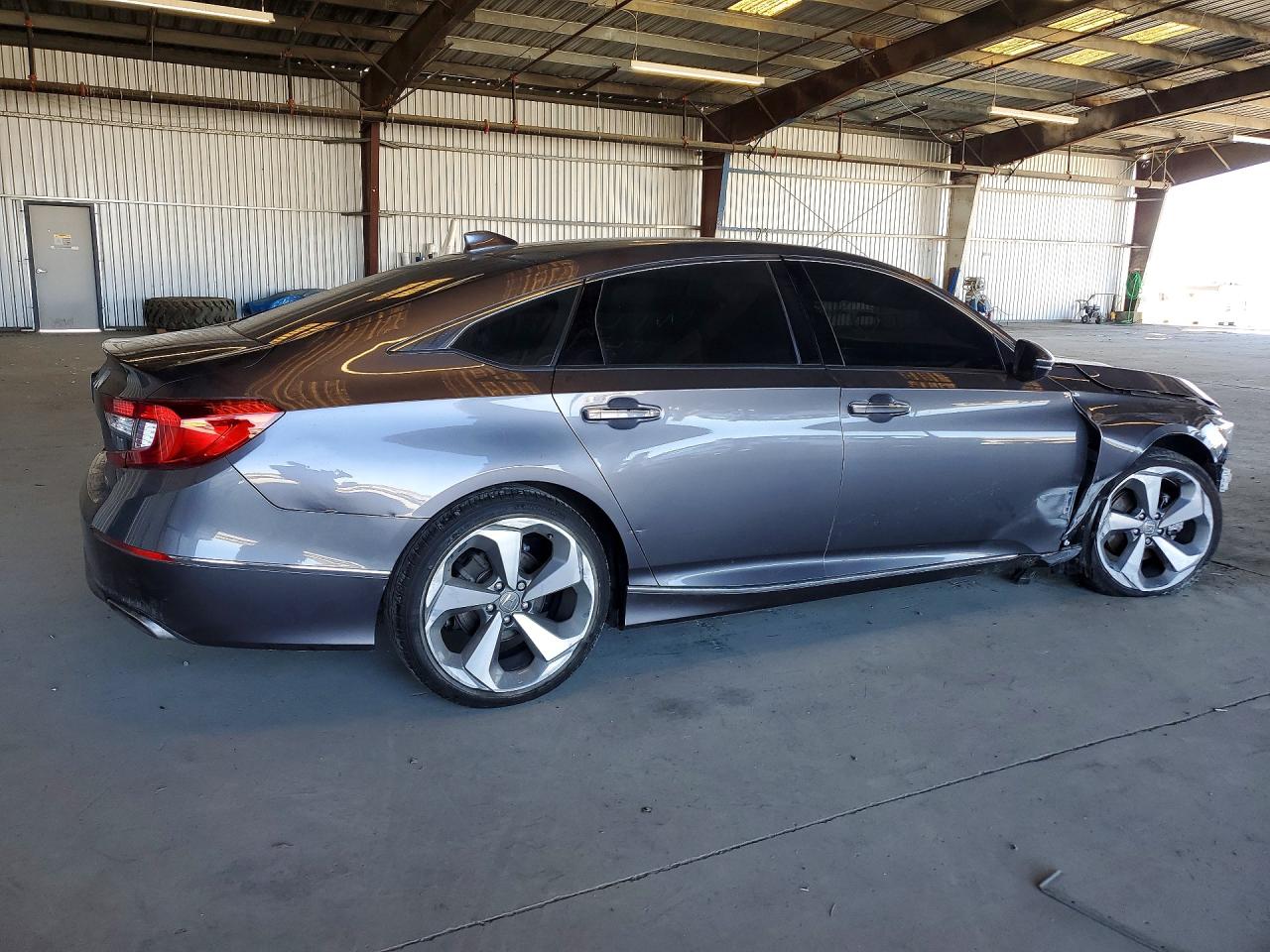 1HGCV2F9XJA019667 · 2018 HONDA ACCORD · 3/12