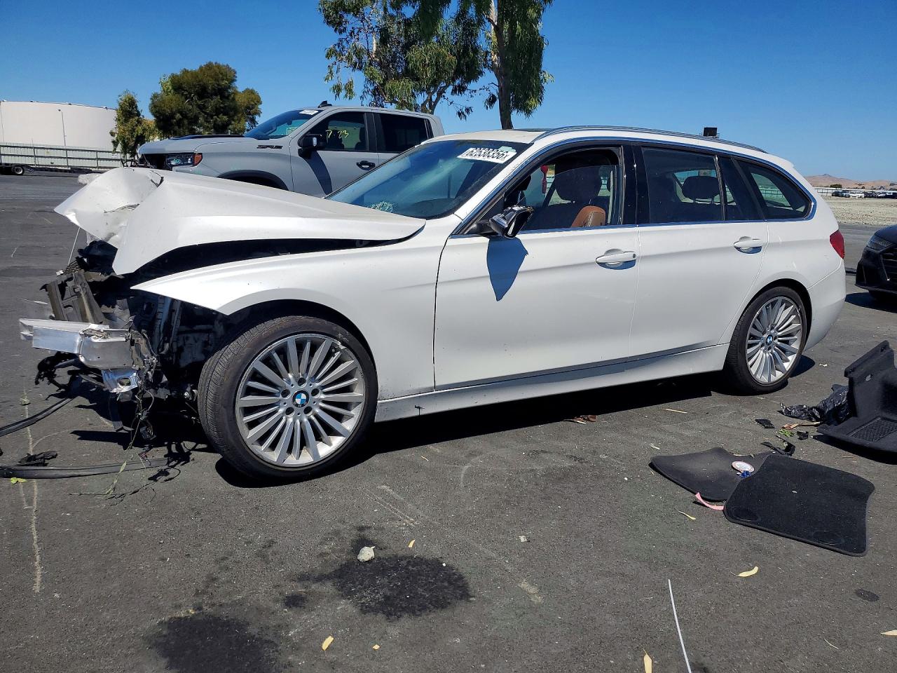 WBA3K5C58EKT33602 · 2014 BMW 328