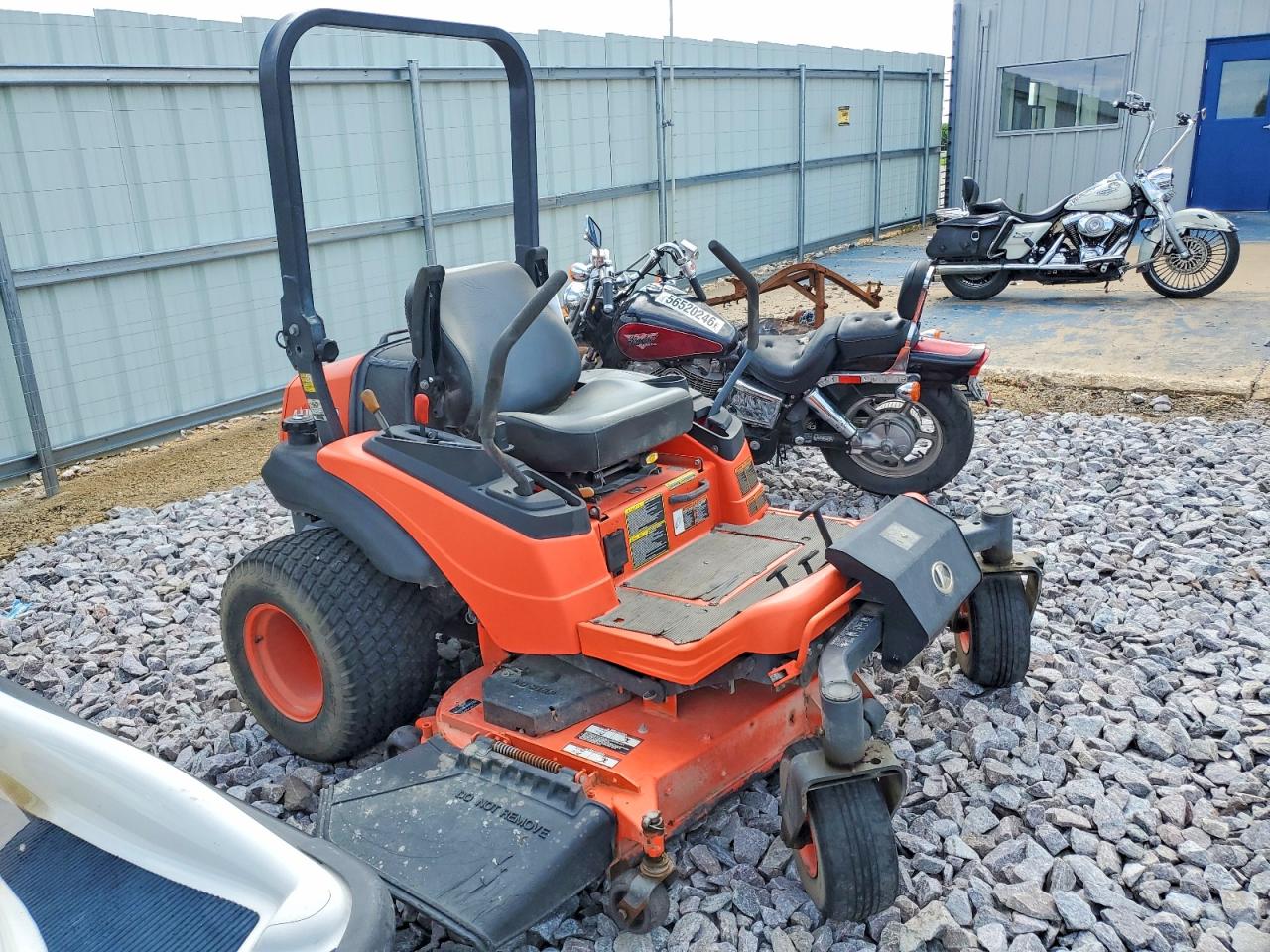 37400 · 2014 KUBOTA MOWER