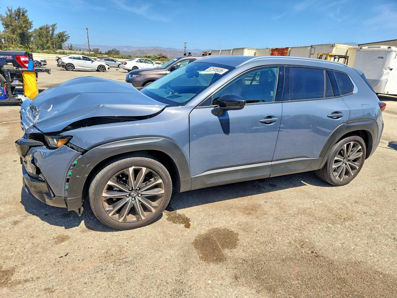 7MMVABEM8SN318318 · 2025 MAZDA CX-50