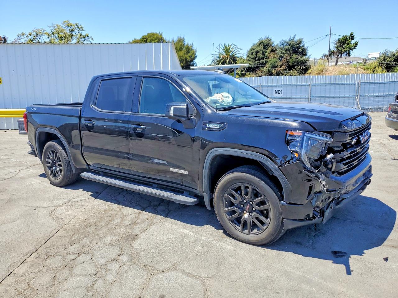 3GTUUCE85SG140839 · 2025 GMC SIERRA · 4/12