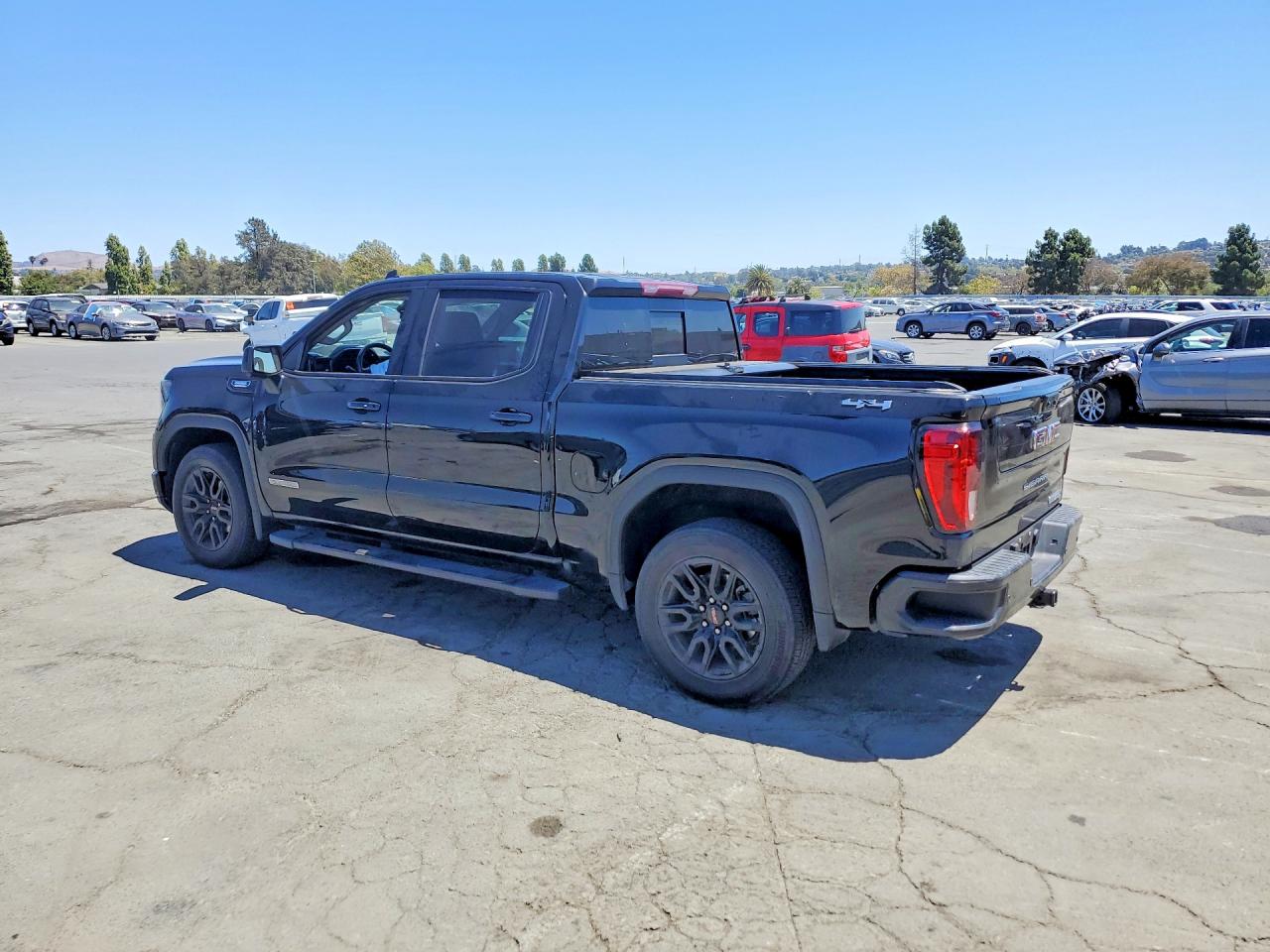 3GTUUCE85SG140839 · 2025 GMC SIERRA · 2/12
