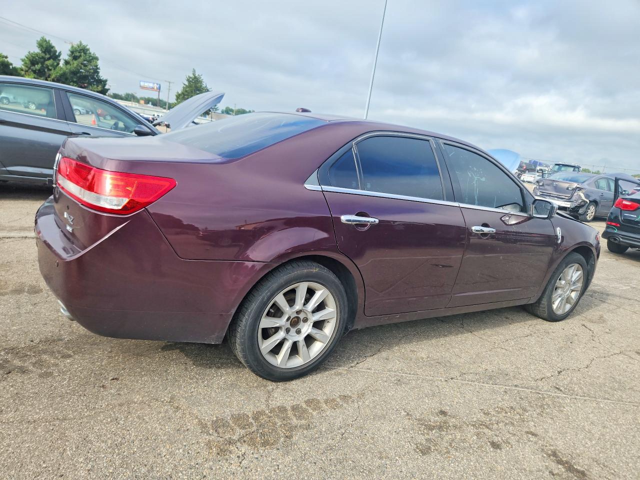 3LNHL2JC4BR766178 · 2011 LINCOLN MKZ · 3/12
