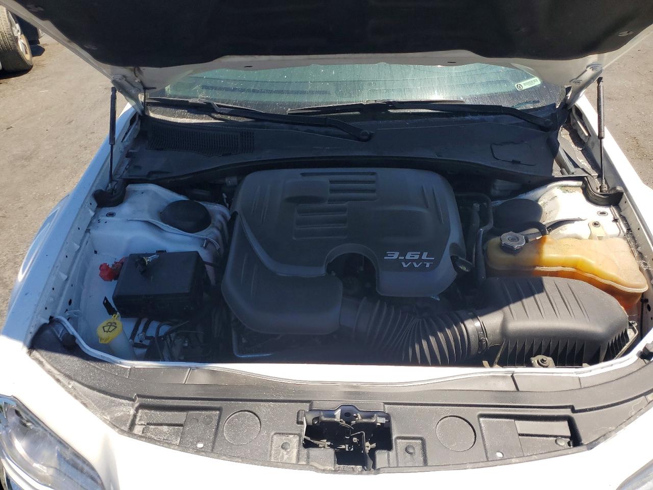 2C3CCAAG1EH375344 · 2014 CHRYSLER 300 · 11/12