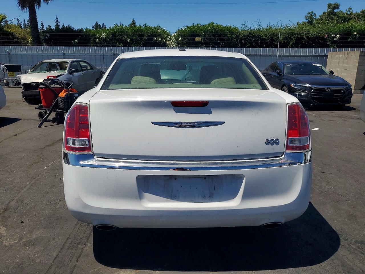 2C3CCAAG1EH375344 · 2014 CHRYSLER 300 · 6/12