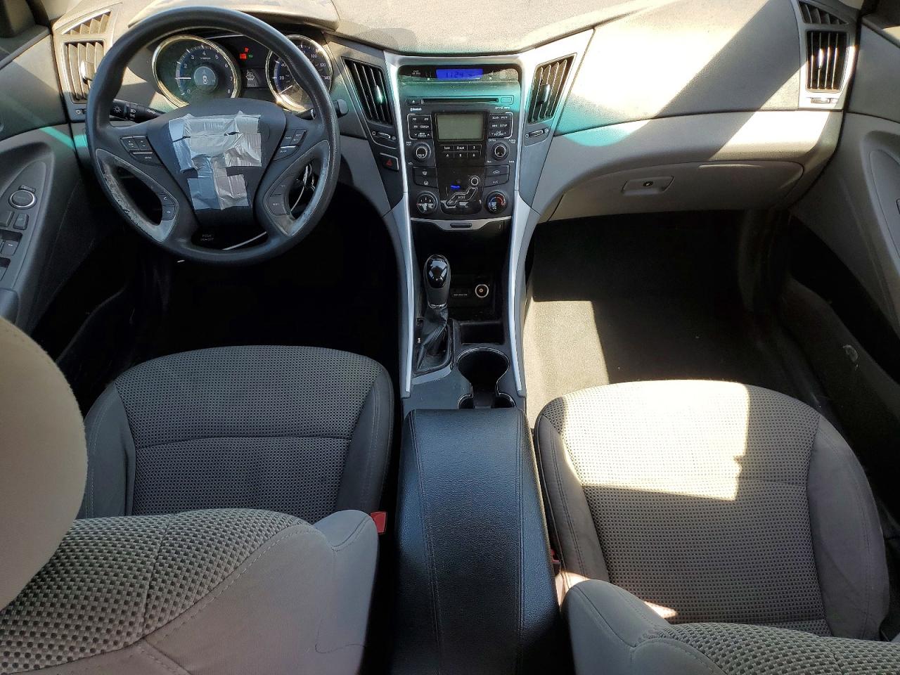 5NPEB4AC1BH248036 · 2011 HYUNDAI SONATA · 8/12