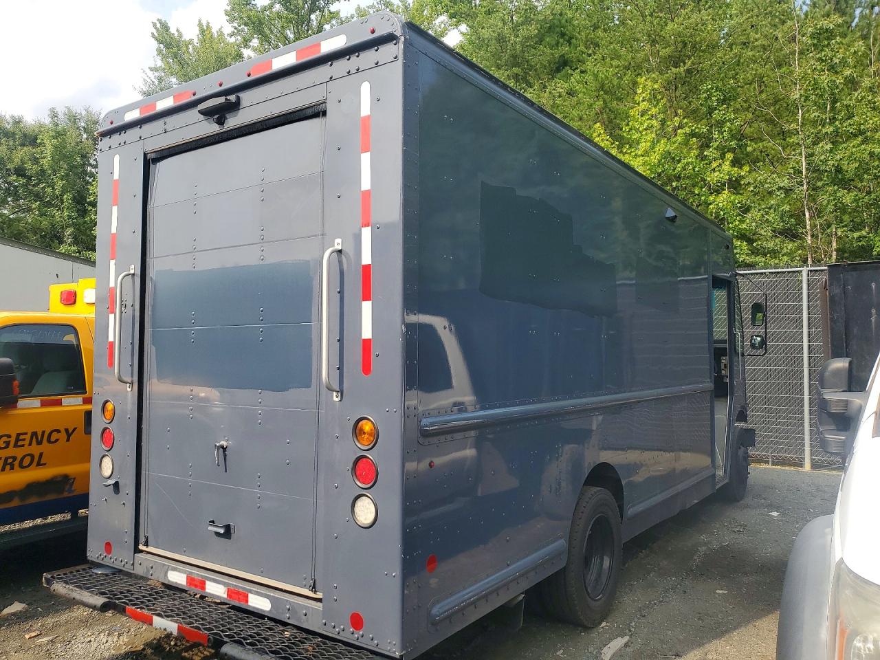 4UZAC2GA0MCMM9510 · 2021 FREIGHTLINER MT45 CHASSIS · 3/13