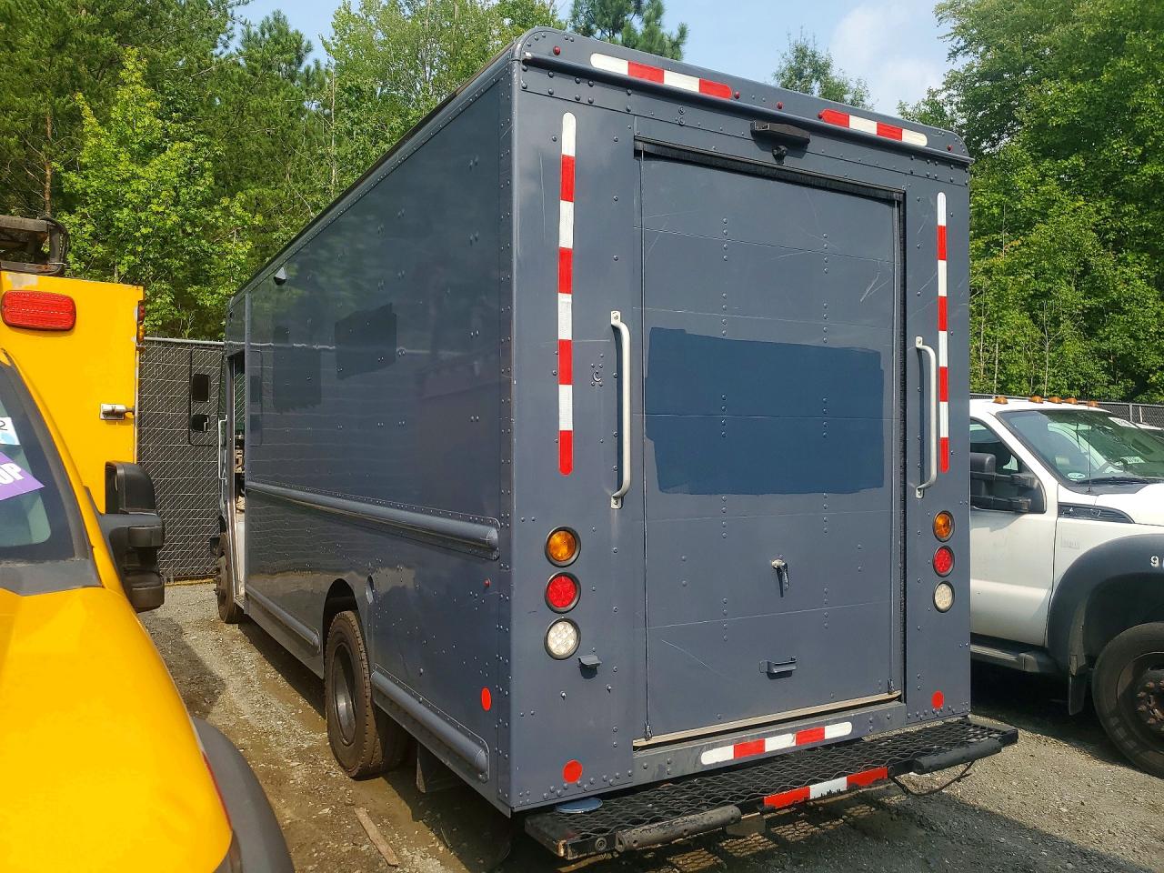 4UZAC2GA0MCMM9510 · 2021 FREIGHTLINER MT45 CHASSIS · 2/13
