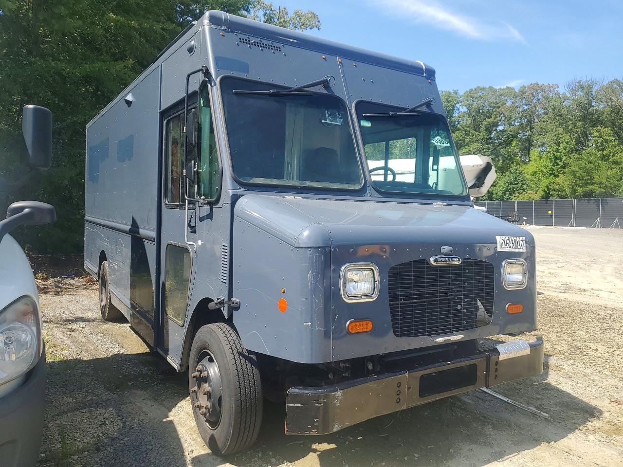4UZAC2EA3MCML0825 · 2021 FREIGHTLINER CHASSIS · 4/12
