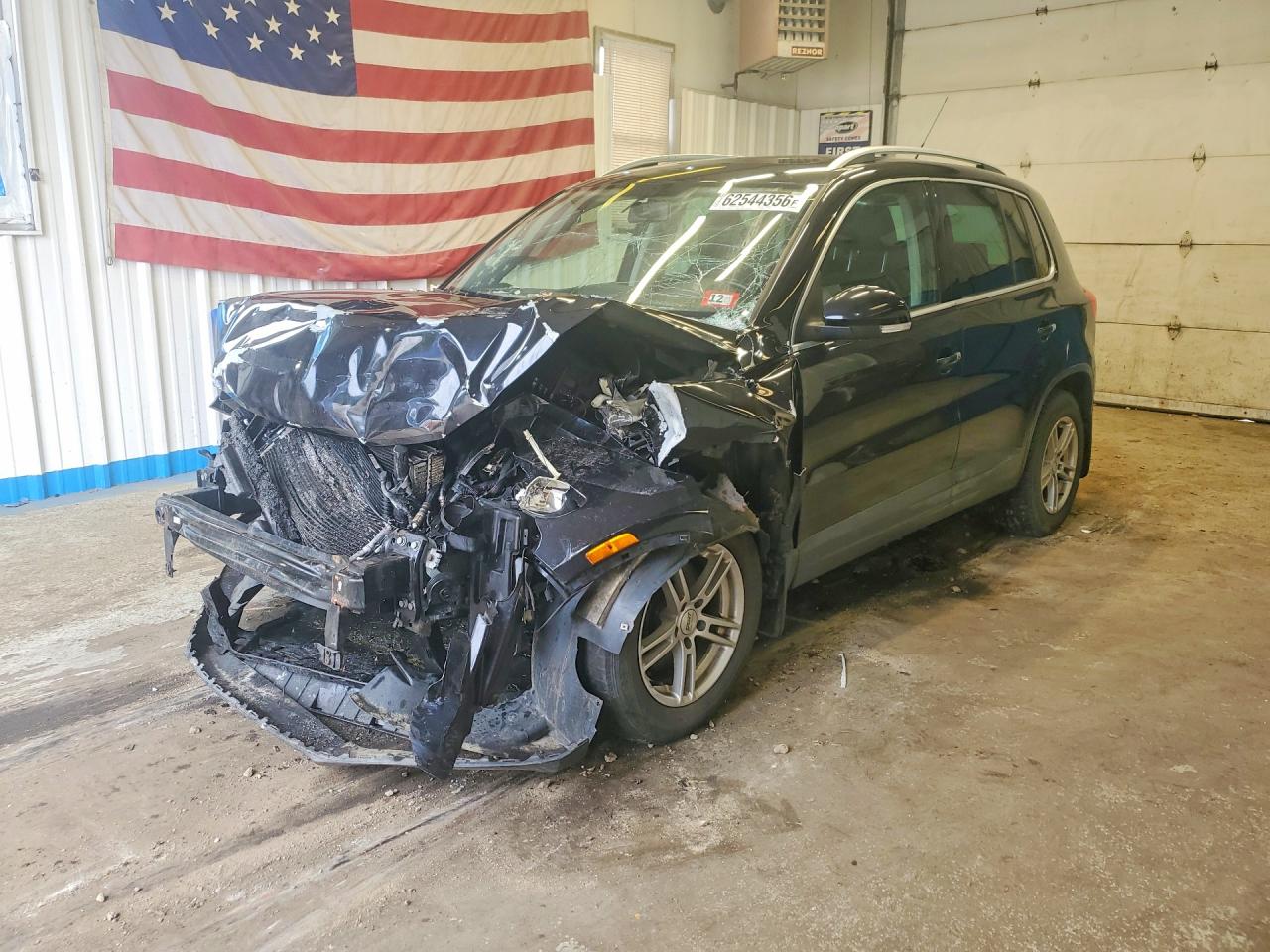 WVGBV7AX9BW532180 · 2011 VOLKSWAGEN TIGUAN