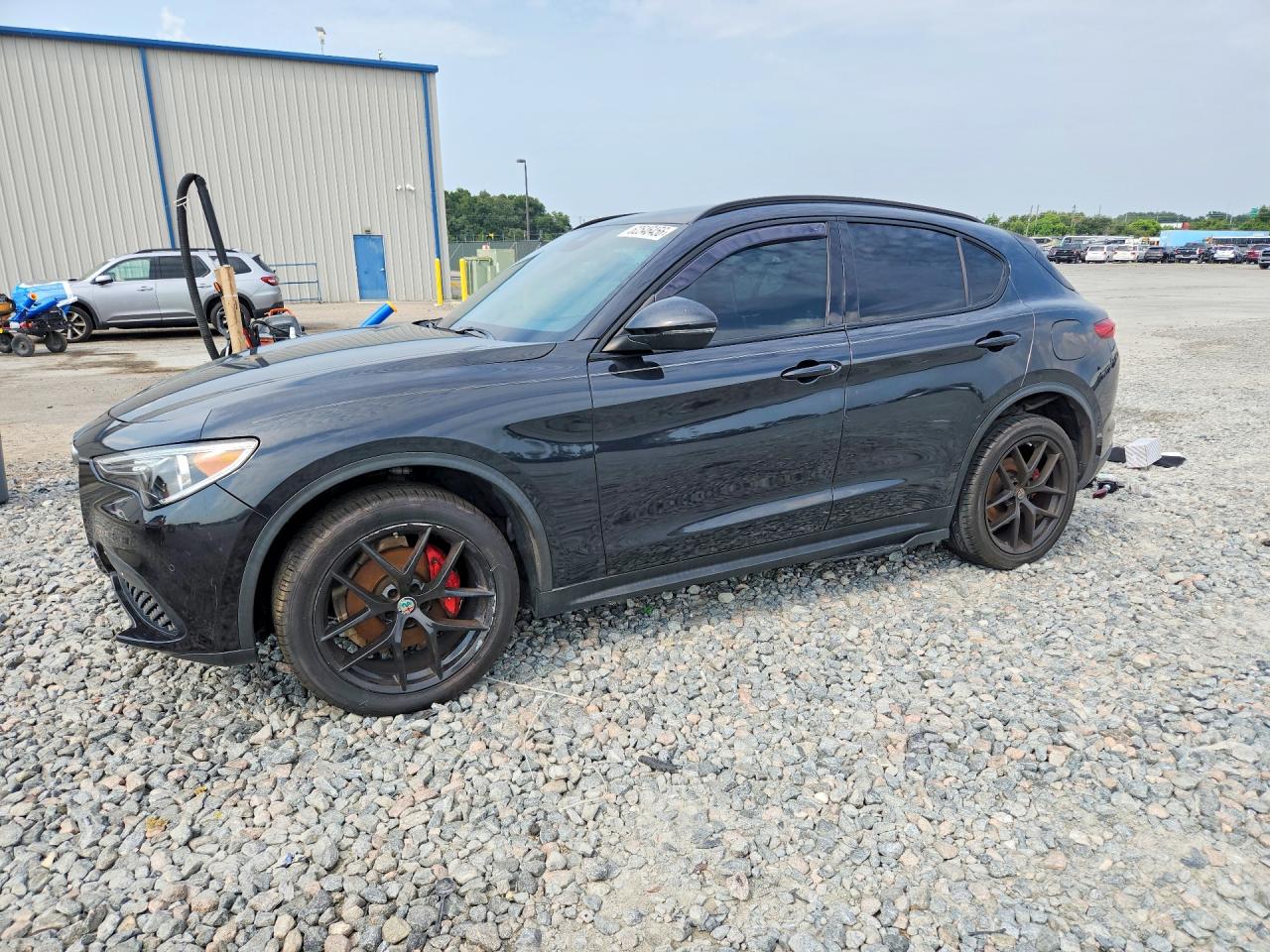 ZASFAKNN4J7C00385 · 2018 ALFA ROMEO STELVIO