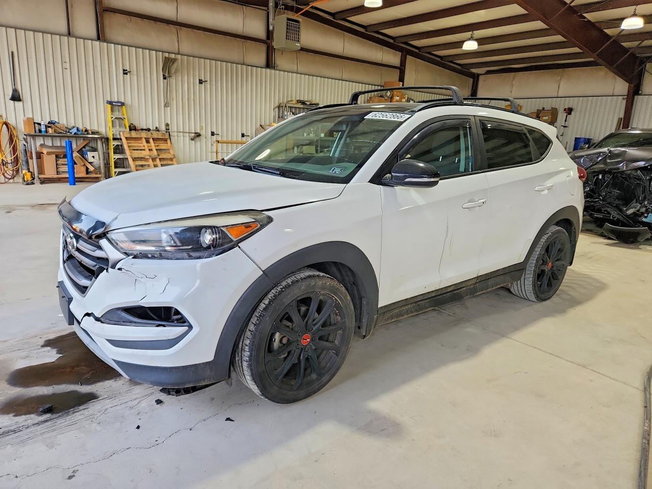 KM8J3CA25HU537833 · 2017 HYUNDAI TUCSON