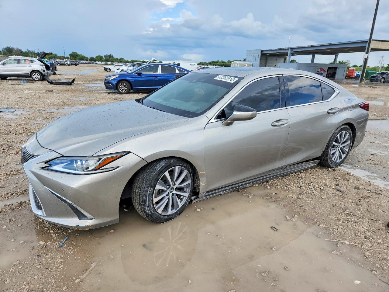 58ADZ1B17MU089023 · 2021 LEXUS ES 350