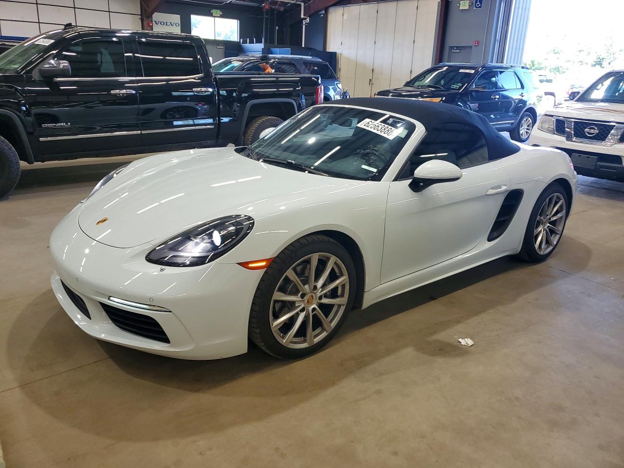 WP0CA2A82KS211217 · 2019 PORSCHE BOXSTER