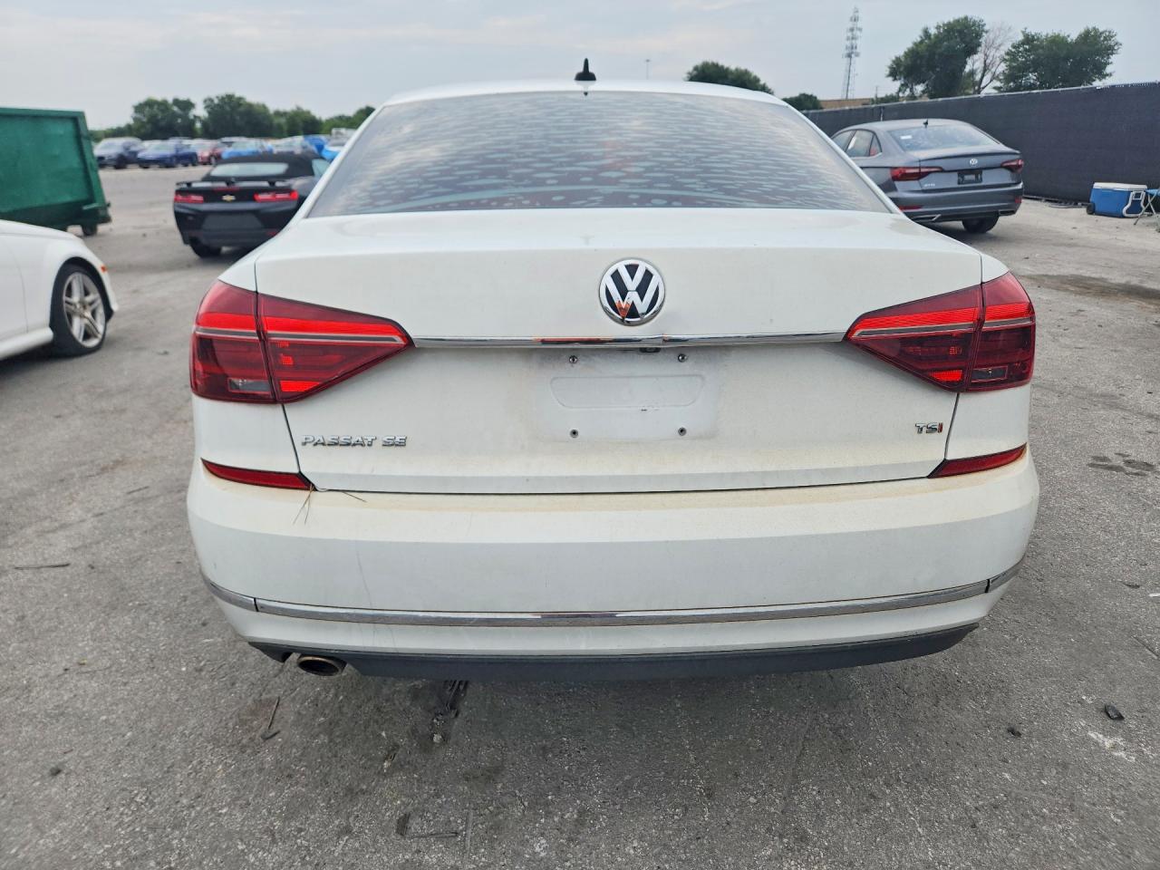 1VWBA7A35JC003514 · 2018 VOLKSWAGEN PASSAT · 6/12