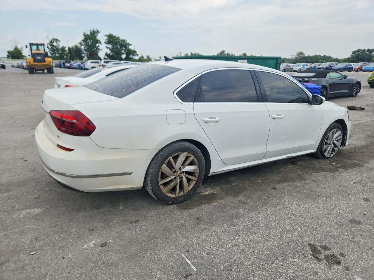 1VWBA7A35JC003514 · 2018 VOLKSWAGEN PASSAT · 3/12